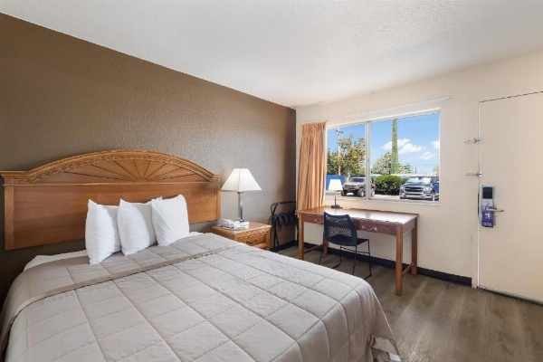 Knights Inn Sierra Vista / East Fry image 17